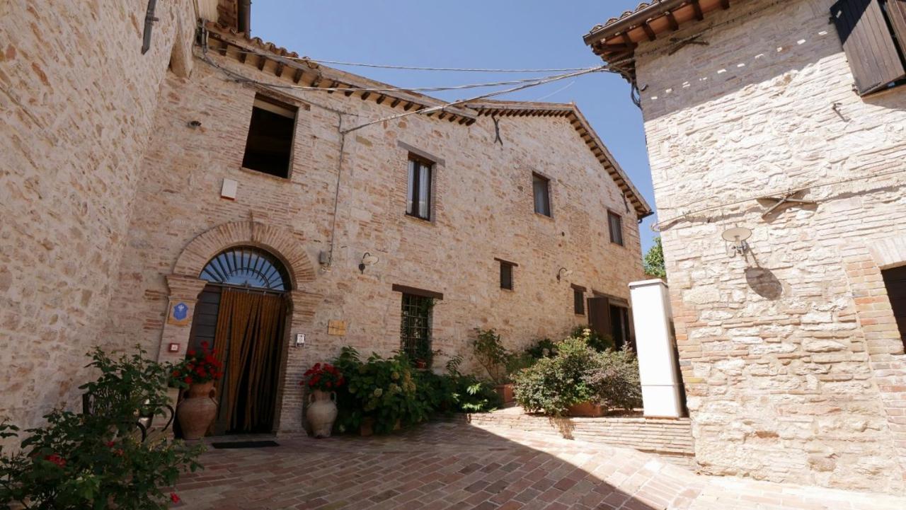 Borgo De' Varano By Hotel I Duchi Camerino Exterior photo