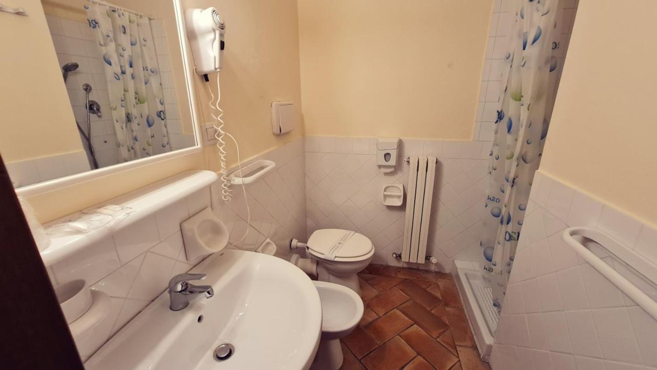 Borgo De' Varano By Hotel I Duchi Camerino Exterior photo